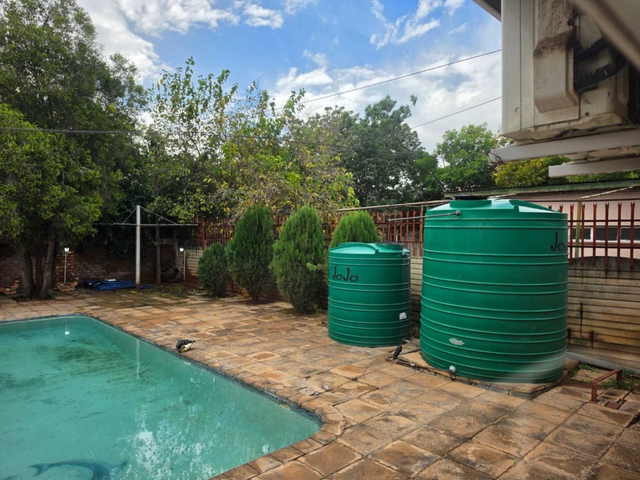 3 Bedroom Property for Sale in Rhodesdene Northern Cape